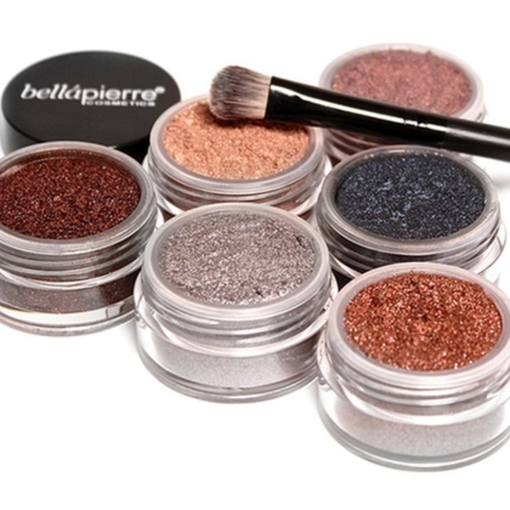 Bellapierre Cosmetics Eye Shadow & Brush Set BNIB